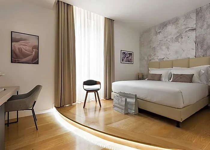 Hotel At 41 3*