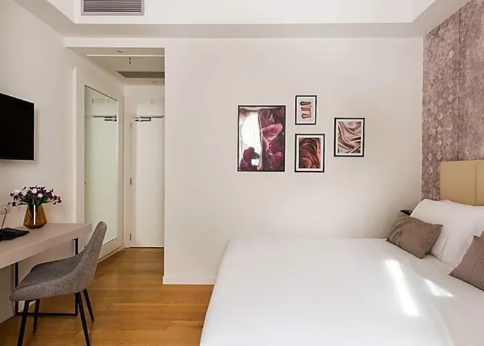 Hotel At 41